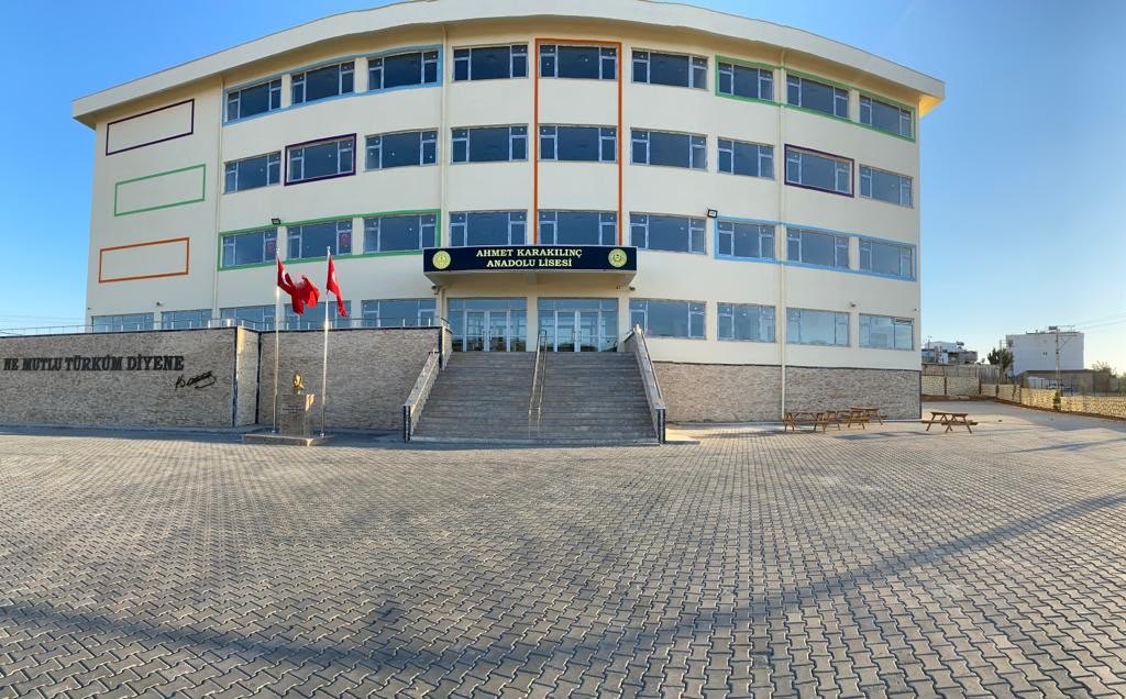 Ahmet Karakılınç Anadolu Lisesi binası